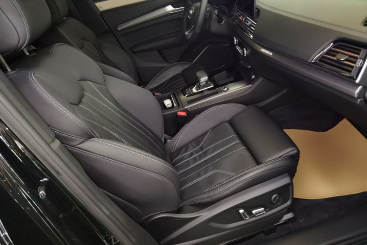 Used Audi Q5L 2024 40 TFSI Luxury Dynamic Edition Right Front Seat