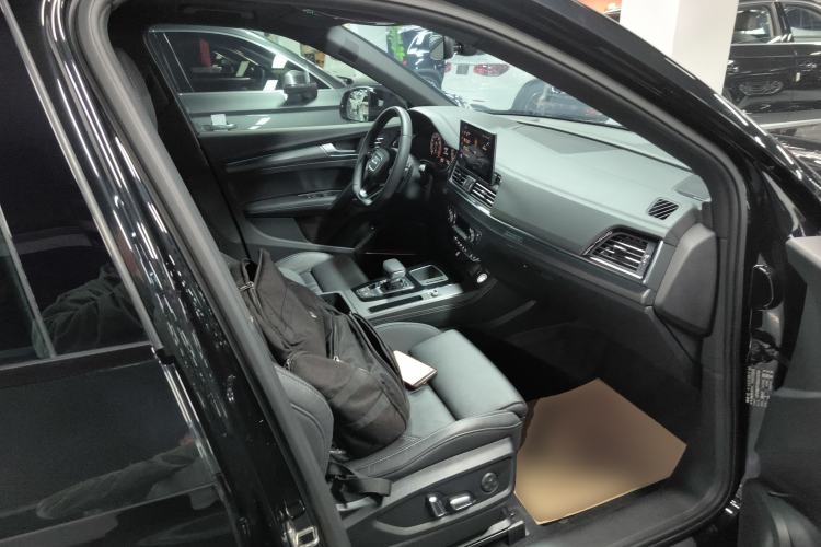 Used Audi Q5L 2024 45 TFSI Luxury Dynamic Model Right Front Seat