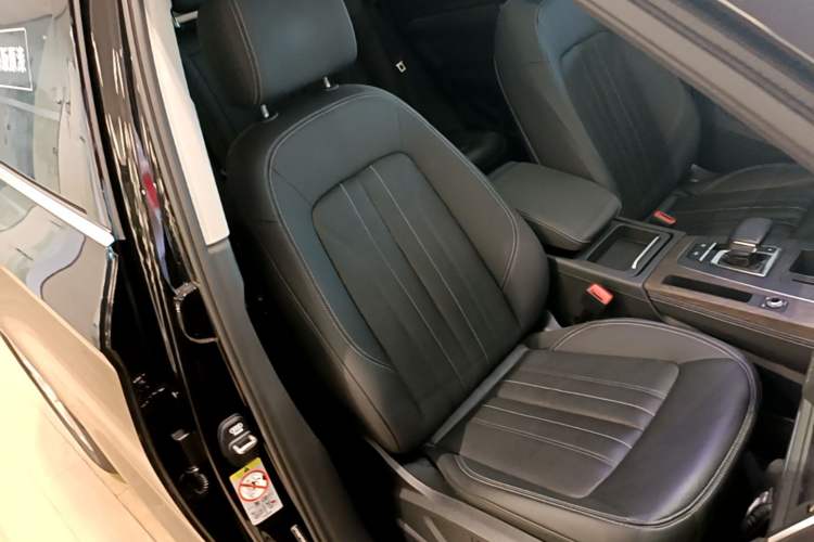 Used Audi Q5L 2024 40 TFSI Luxury Prestige Edition Right Front Seat