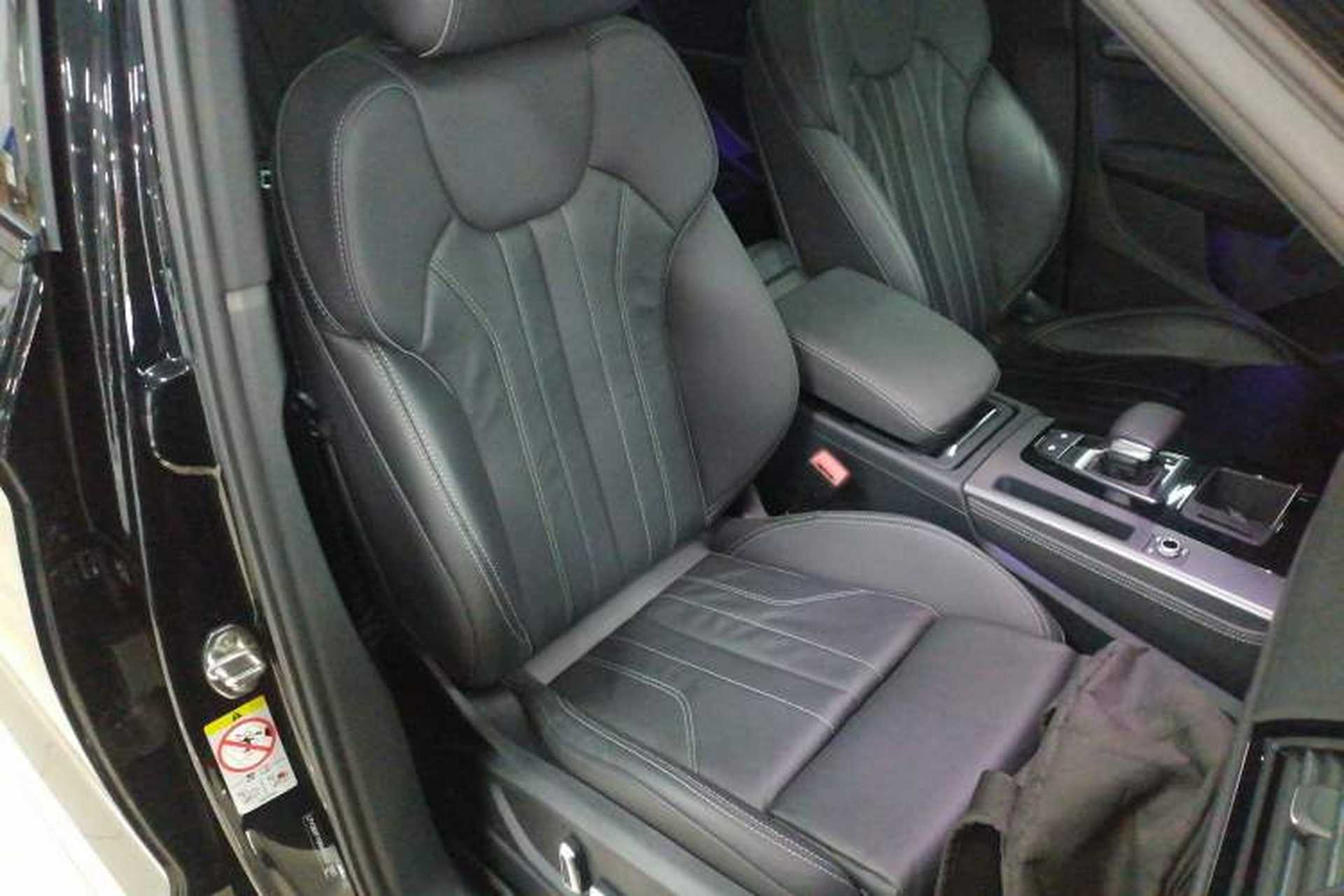 Used Audi Q5L 2024 40 TFSI Luxury Dynamic Edition Right Front Seat