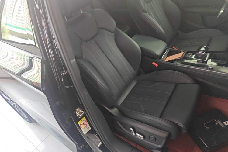 Used Audi Q5L 2024 40 TFSI Luxury Dynamic Edition Right Front Seat