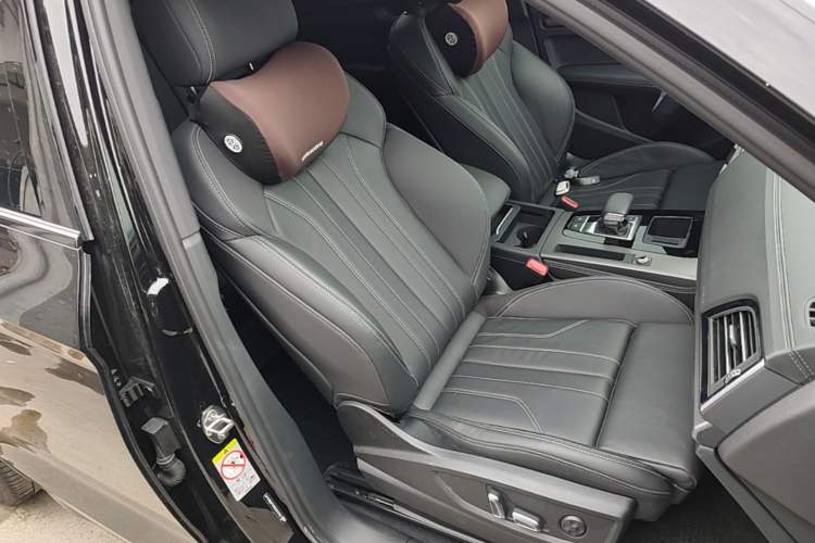 Used Audi Q5L 2024 45 TFSI Luxury Dynamic Model Right Front Seat