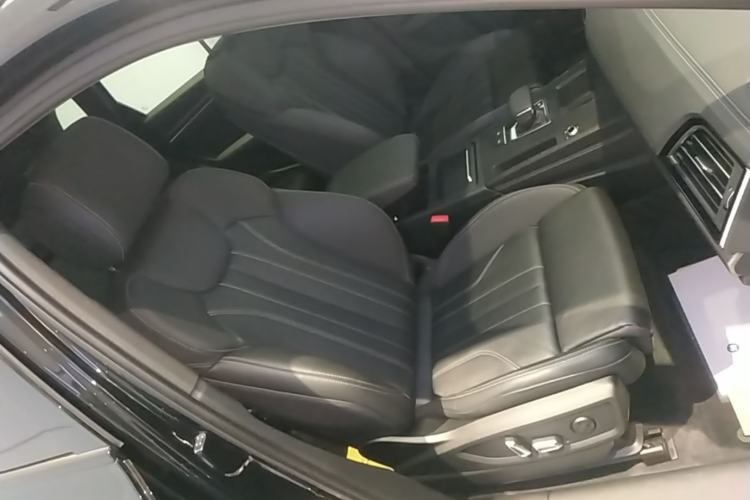Used Audi Q5L 2024 40 TFSI Luxury Dynamic Edition Right Front Seat
