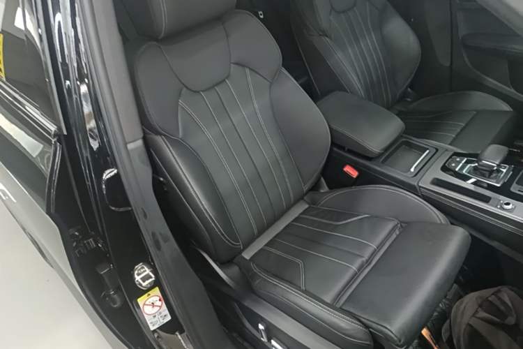 Used Audi Q5L 2024 45 TFSI Luxury Dynamic Model Right Front Seat