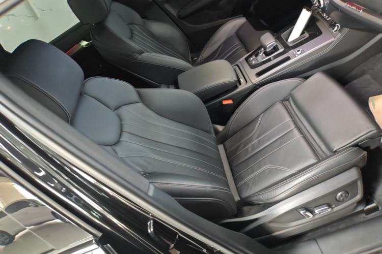 Used Audi Q5L 2024 40 TFSI Luxury Dynamic Edition Right Front Seat