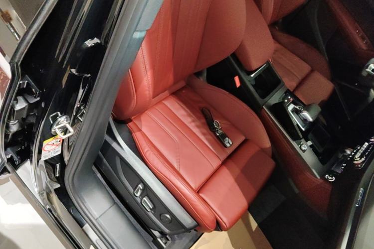 Used Audi Q5L 2024 45 TFSI Luxury Dynamic Model Right Front Seat