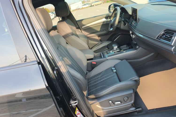 Used Audi Q5L 2024 40 TFSI Luxury Dynamic Edition Right Front Seat