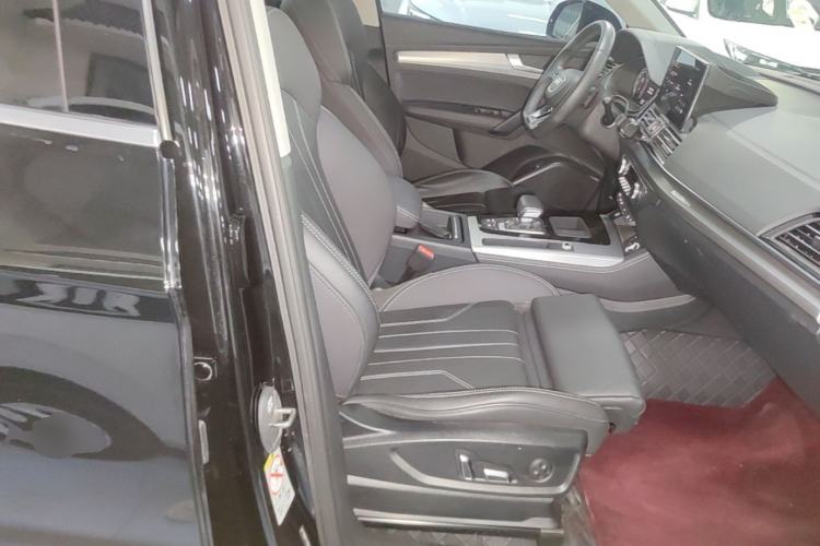 Used Audi Q5L 2024 40 TFSI Fashion Dynamic Model Right Front Seat
