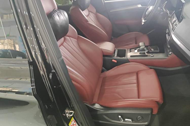 Used Audi Q5L 2024 40 TFSI Fashion Dynamic Model Right Front Seat
