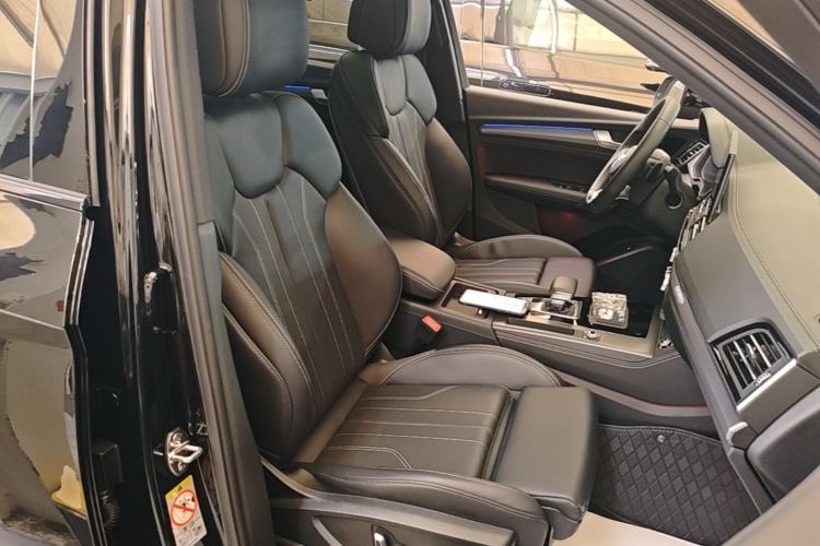 Used Audi Q5L 2024 40 TFSI Luxury Dynamic Edition Right Front Seat