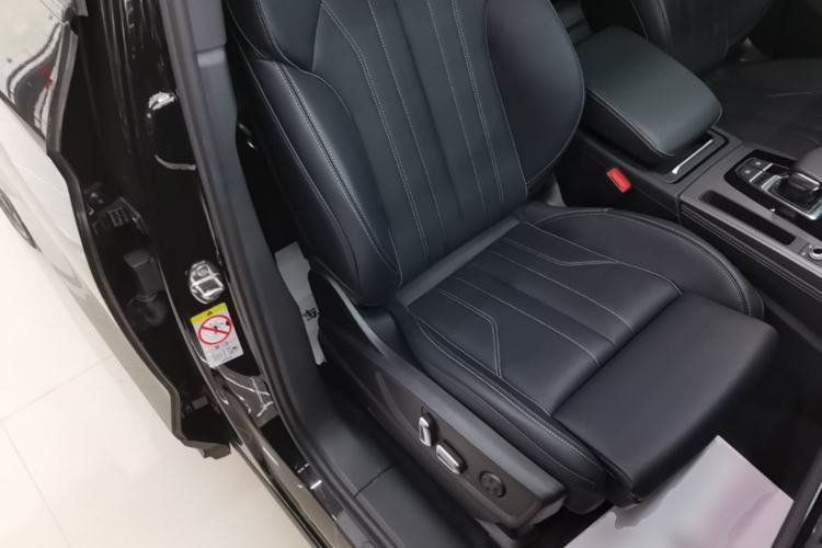 Used Audi Q5L 2024 40 TFSI Luxury Dynamic Edition Right Front Seat