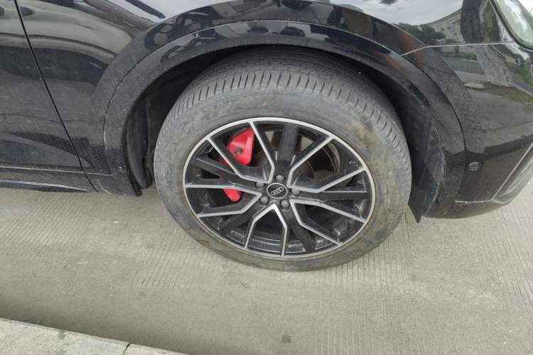 Used Audi Q5L 2024 45 TFSI Luxury Dynamic Model Right Front Wheel Hub