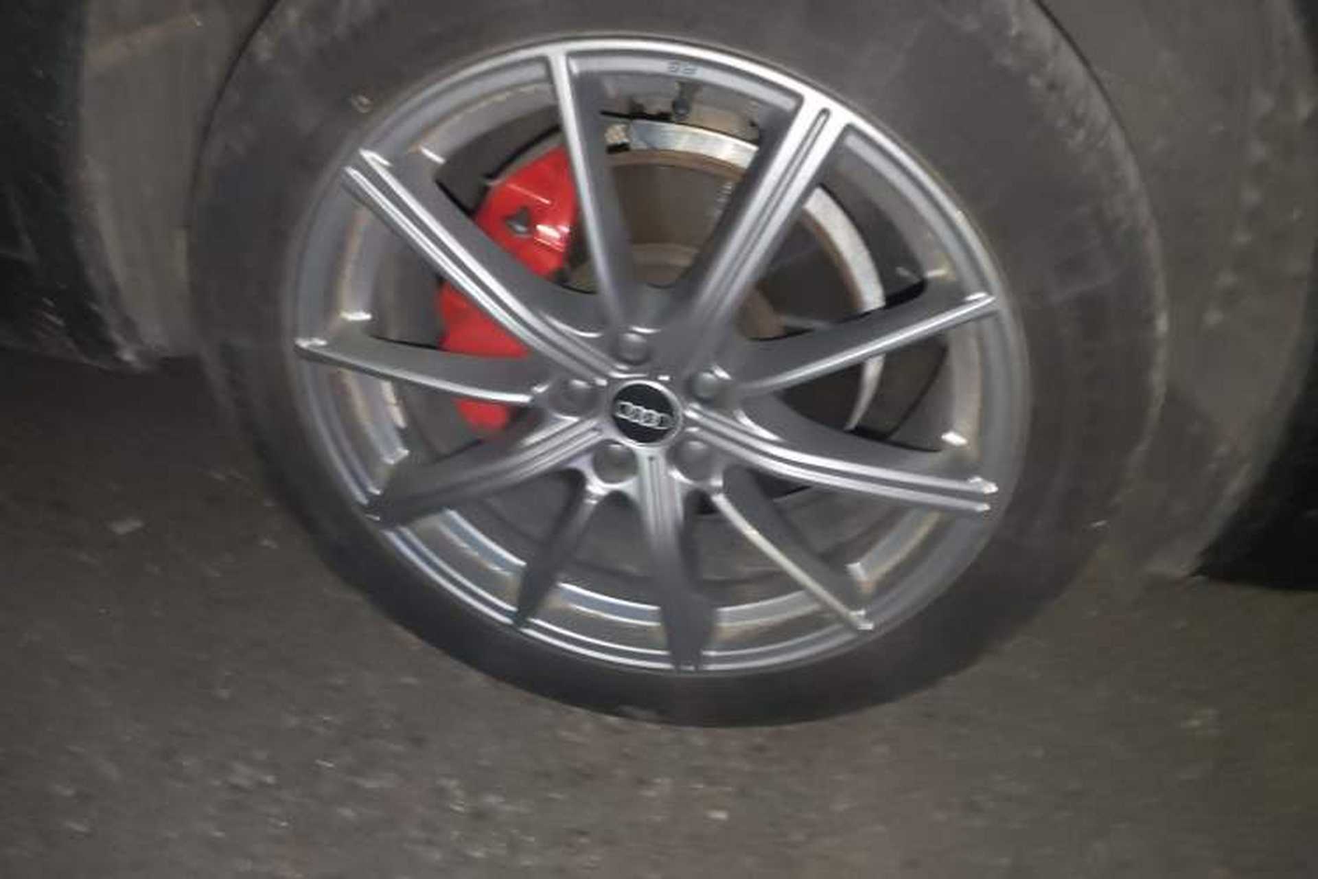 Used Audi Q5L 2024 40 TFSI Luxury Dynamic Edition Right Front Wheel Hub