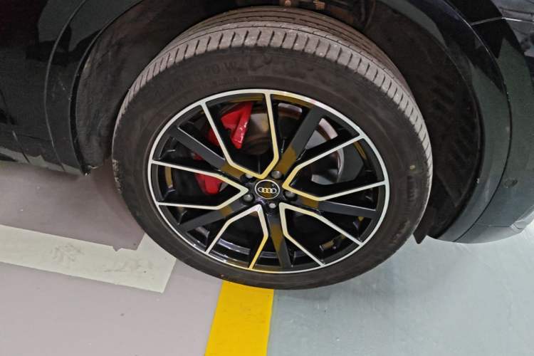 Used Audi Q5L 2024 45 TFSI Luxury Dynamic Model Right Front Wheel Hub