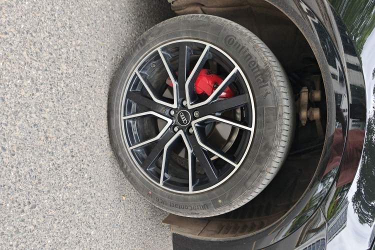 Used Audi Q5L 2024 45 TFSI Luxury Dynamic Model Right Front Wheel Hub