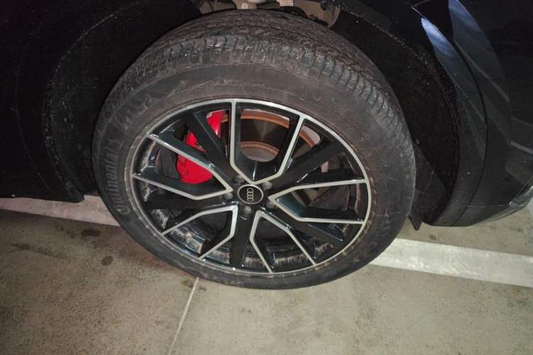 Used Audi Q5L 2024 40 TFSI Luxury Dynamic Edition Right Front Wheel Hub