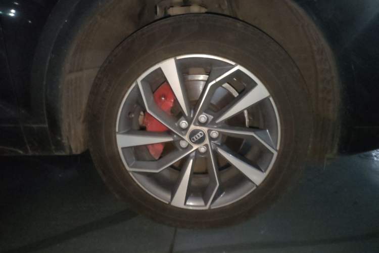 Used Audi Q5L 2024 40 TFSI Fashion Dynamic Model Right Front Wheel Hub