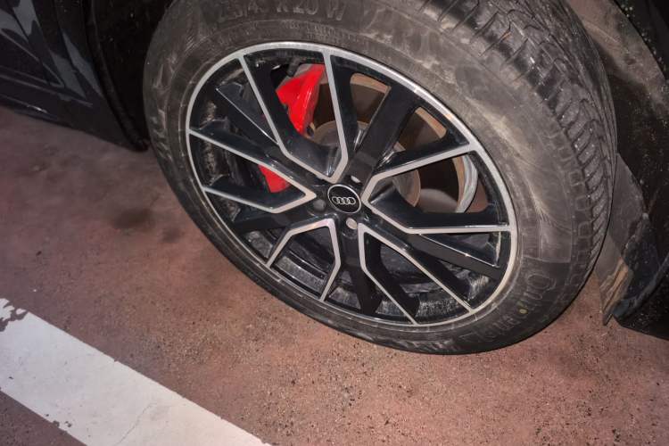 Used Audi Q5L 2024 45 TFSI Luxury Dynamic Model Right Front Wheel Hub