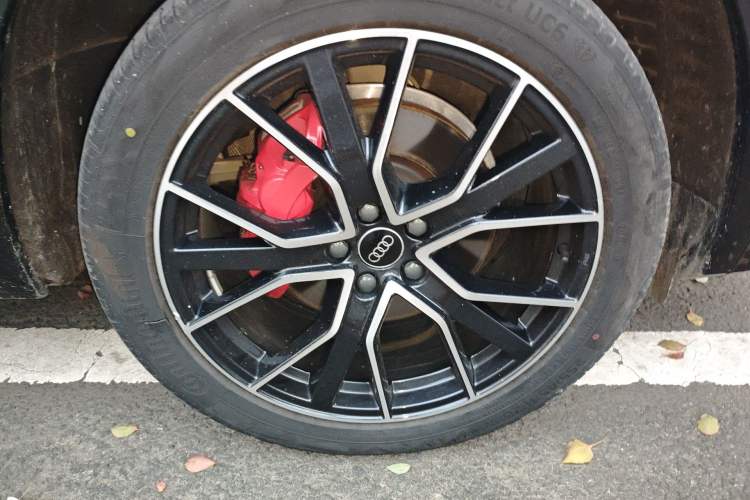 Used Audi Q5L 2024 45 TFSI Luxury Dynamic Model Right Front Wheel Hub