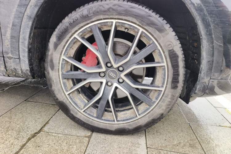 Used Audi Q5L 2024 40 TFSI Luxury Dynamic Edition Right Front Wheel Hub