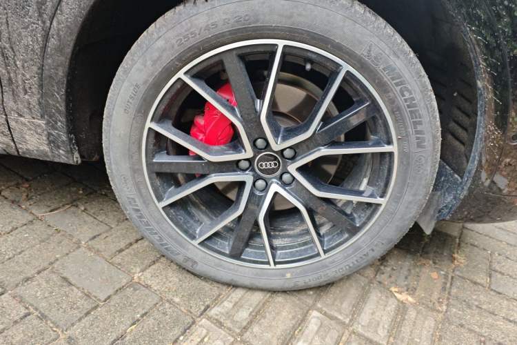 Used Audi Q5L 2024 45 TFSI Luxury Dynamic Model Right Front Wheel Hub