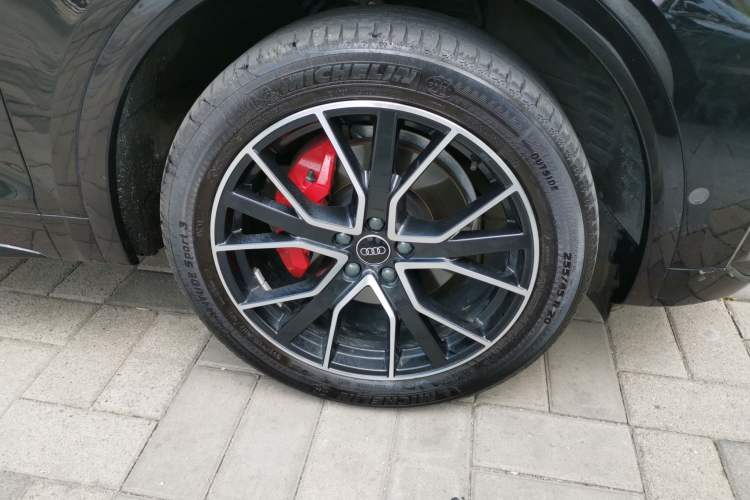 Used Audi Q5L 2024 45 TFSI Luxury Dynamic Model Right Front Wheel Hub
