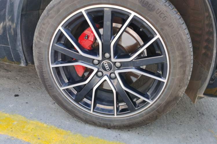 Used Audi Q5L 2024 40 TFSI Luxury Dynamic Edition Right Front Wheel Hub
