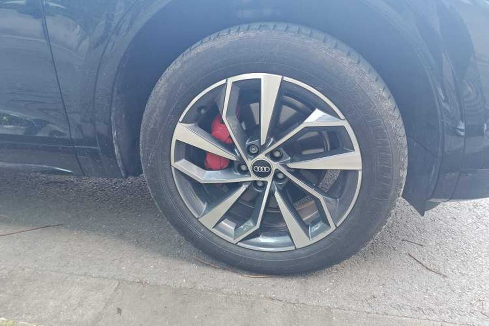 Used Audi Q5L 2024 40 TFSI Luxury Dynamic Edition Right Front Wheel Hub