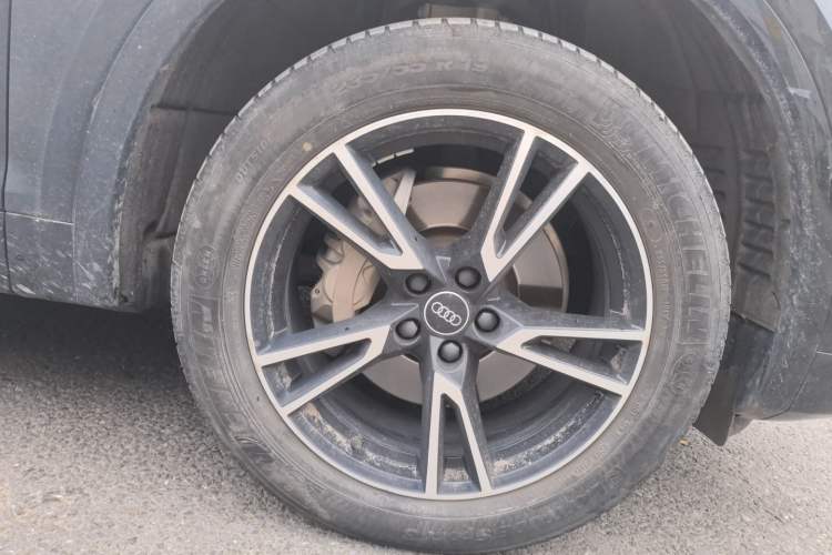 Used Audi Q5L 2024 40 TFSI Fashion Dynamic Model Right Front Wheel Hub