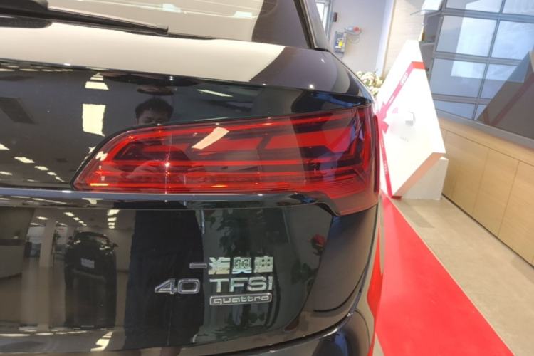 Used Audi Q5L 2024 40 TFSI Luxury Dynamic Edition Right Rear Taillight