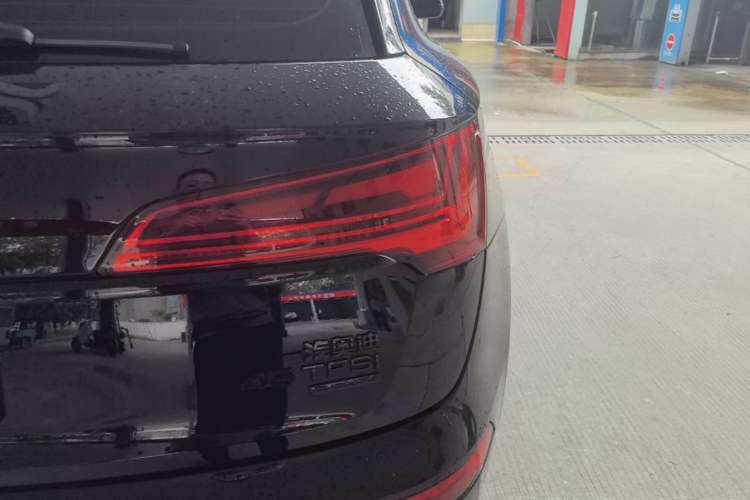 Used Audi Q5L 2024 45 TFSI Luxury Dynamic Model Right Rear Taillight