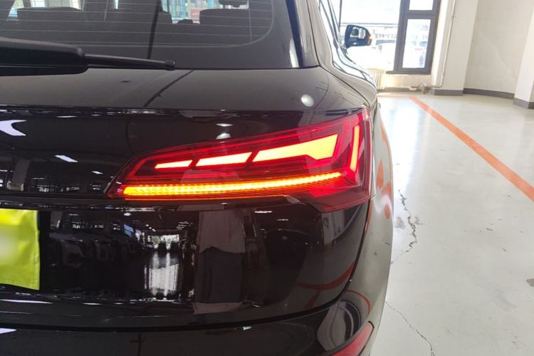 Used Audi Q5L 2024 45 TFSI Luxury Dynamic Model Right Rear Taillight