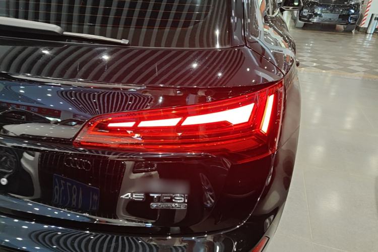 Used Audi Q5L 2024 45 TFSI Luxury Dynamic Model Right Rear Taillight