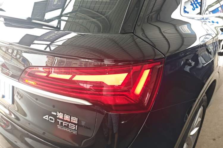 Used Audi Q5L 2024 40 TFSI Luxury Prestige Edition Right Rear Taillight