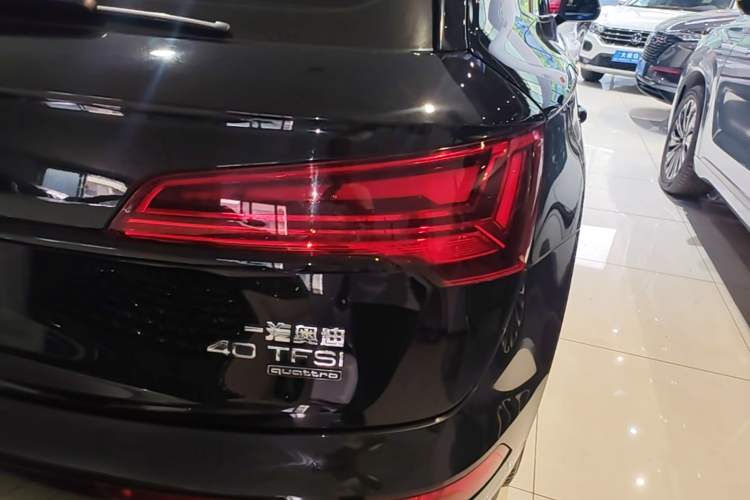 Used Audi Q5L 2024 40 TFSI Luxury Dynamic Edition Right Rear Taillight