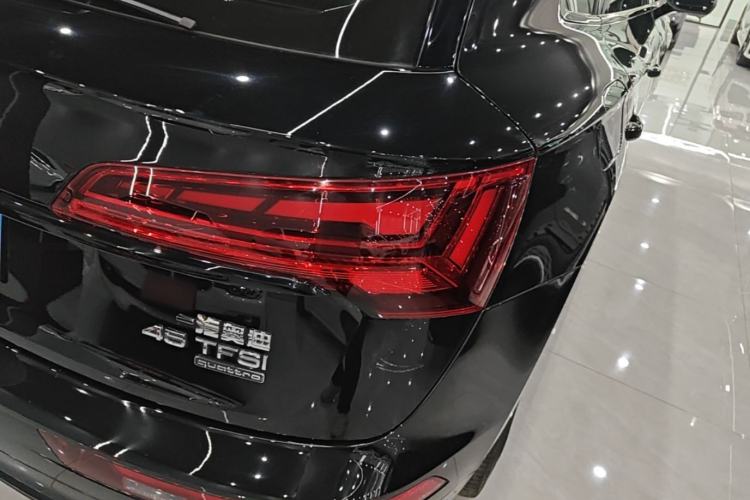 Used Audi Q5L 2024 45 TFSI Luxury Dynamic Model Right Rear Taillight