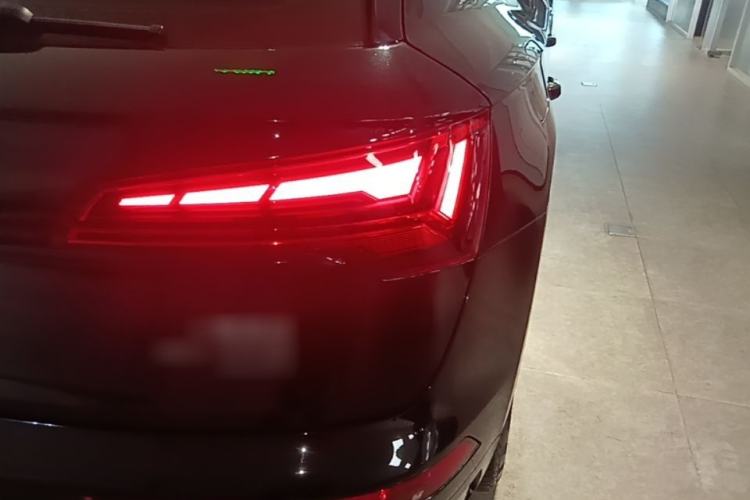 Used Audi Q5L 2024 40 TFSI Luxury Dynamic Edition Right Rear Taillight