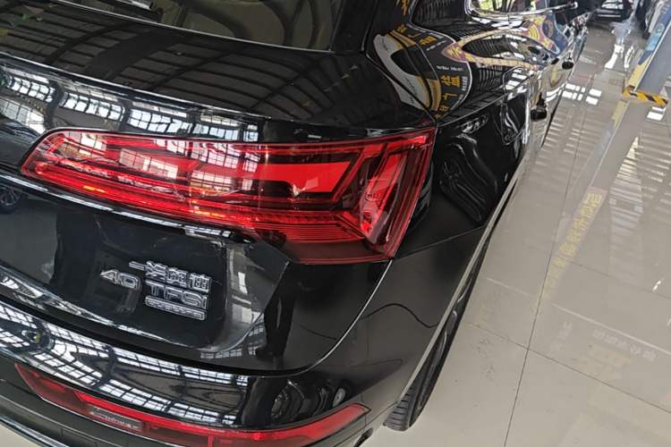 Used Audi Q5L 2024 40 TFSI Luxury Dynamic Edition Right Rear Taillight