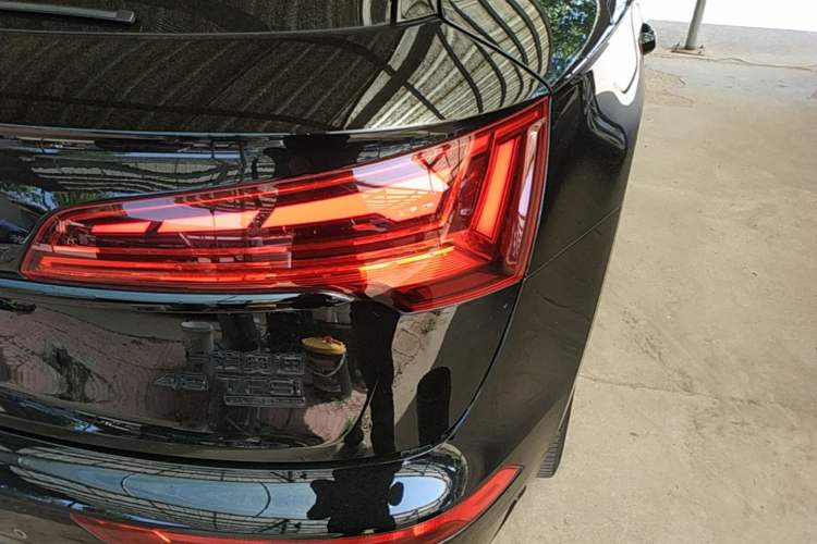 Used Audi Q5L 2024 45 TFSI Luxury Dynamic Model Right Rear Taillight