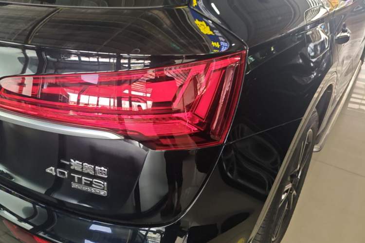 Used Audi Q5L 2024 40 TFSI Fashion Dynamic Model Right Rear Taillight
