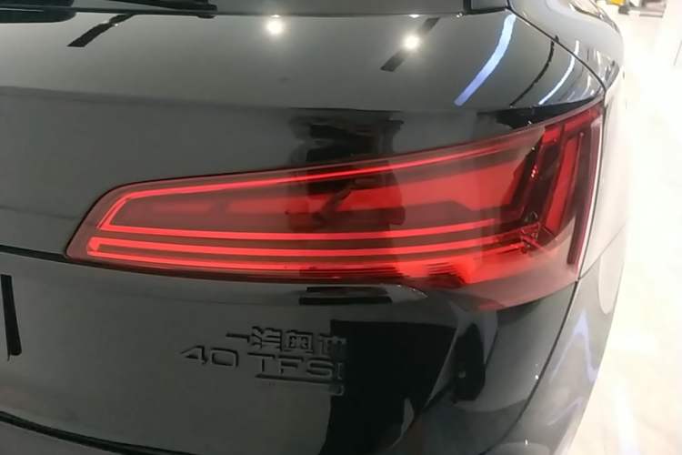 Used Audi Q5L 2024 40 TFSI Luxury Dynamic Edition Right Rear Taillight