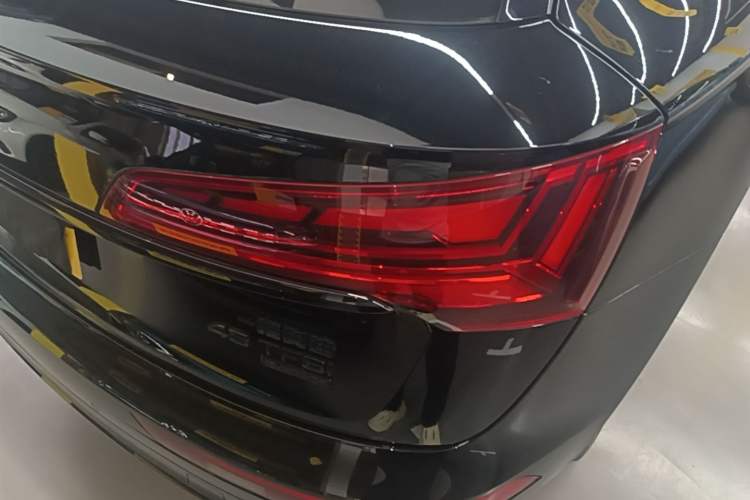 Used Audi Q5L 2024 45 TFSI Luxury Dynamic Model Right Rear Taillight