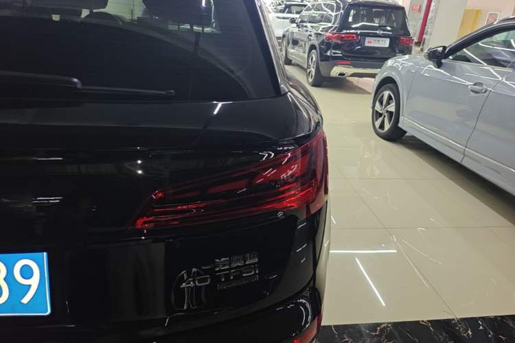 Used Audi Q5L 2024 40 TFSI Luxury Dynamic Edition Right Rear Taillight