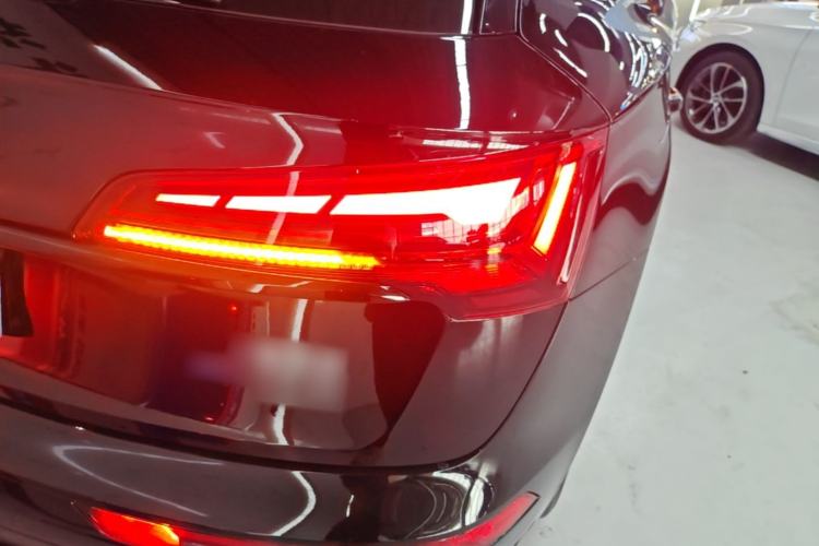 Used Audi Q5L 2024 40 TFSI Luxury Dynamic Edition Right Rear Taillight