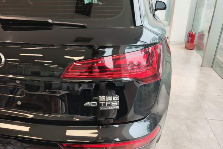 Used Audi Q5L 2024 40 TFSI Luxury Dynamic Edition Right Rear Taillight