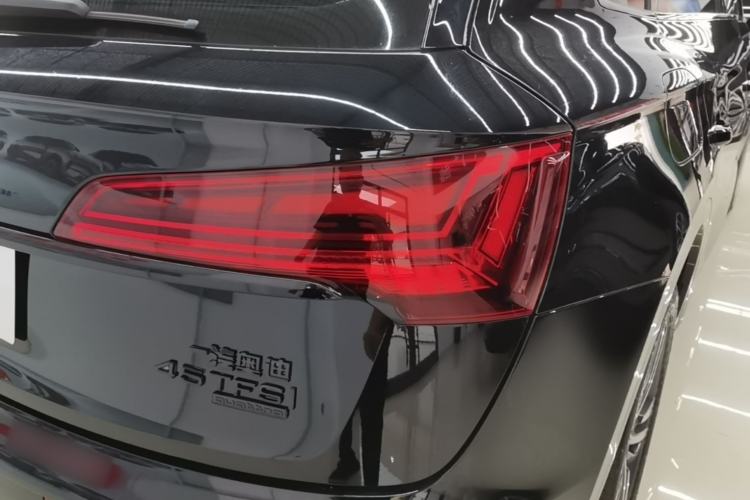 Used Audi Q5L 2024 40 TFSI Luxury Dynamic Edition Right Rear Taillight