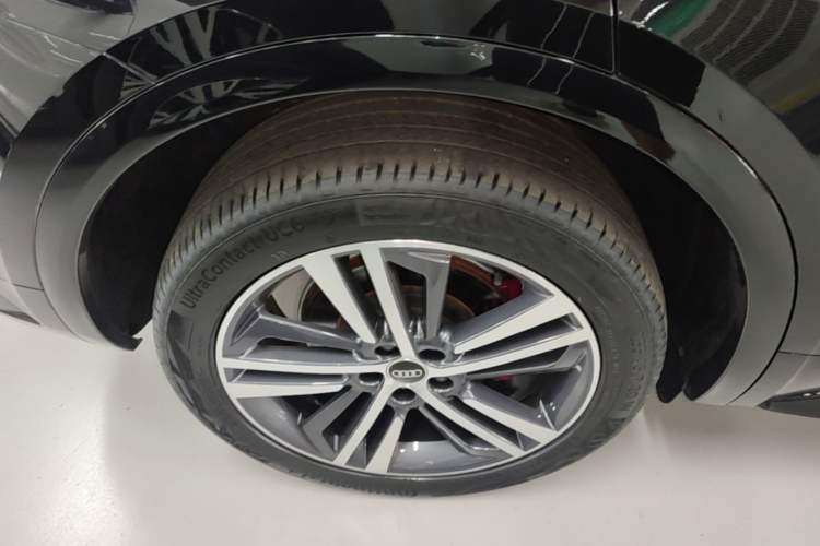 Used Audi Q5L 2024 40 TFSI Luxury Dynamic Edition Right Rear Wheel Hub