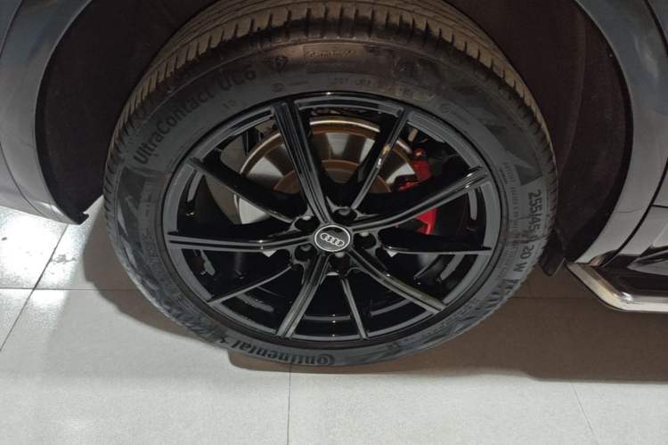 Used Audi Q5L 2024 45 TFSI Luxury Dynamic Model Right Rear Wheel Hub