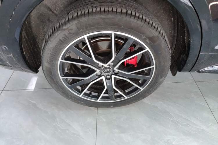 Used Audi Q5L 2024 45 TFSI Luxury Dynamic Model Right Rear Wheel Hub