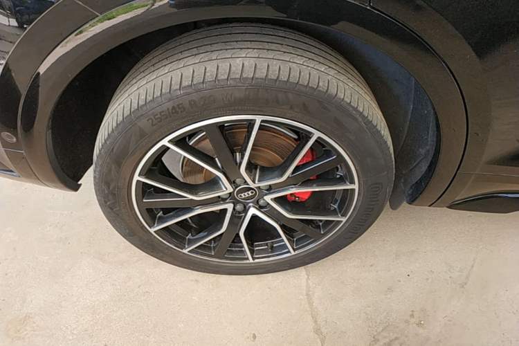 Used Audi Q5L 2024 45 TFSI Luxury Dynamic Model Right Rear Wheel Hub